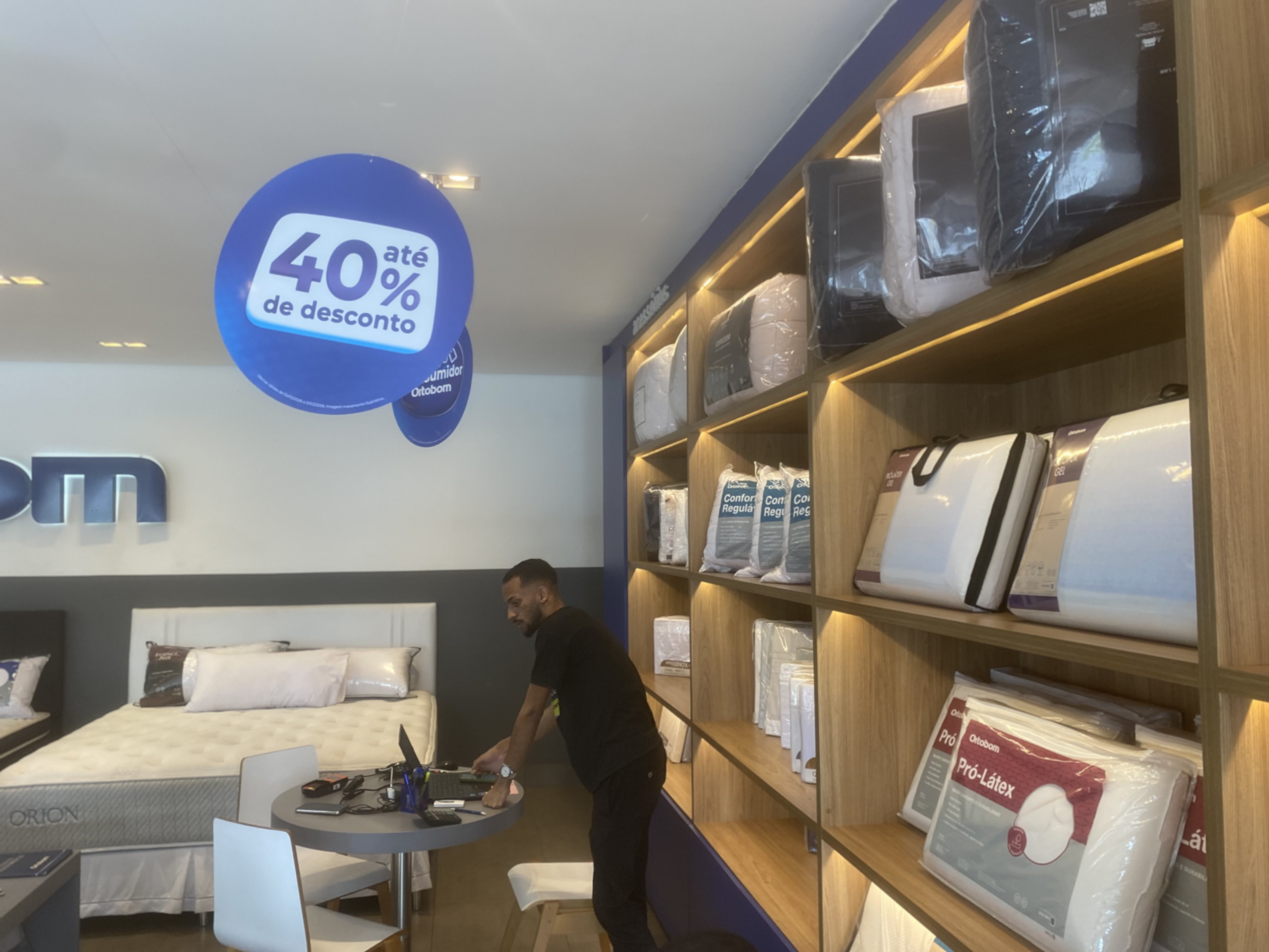 Atendimento especializado na loja Ortobom em Goiânia