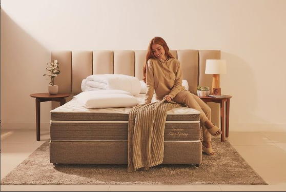 Colchões Ortobom premium em exposição na loja